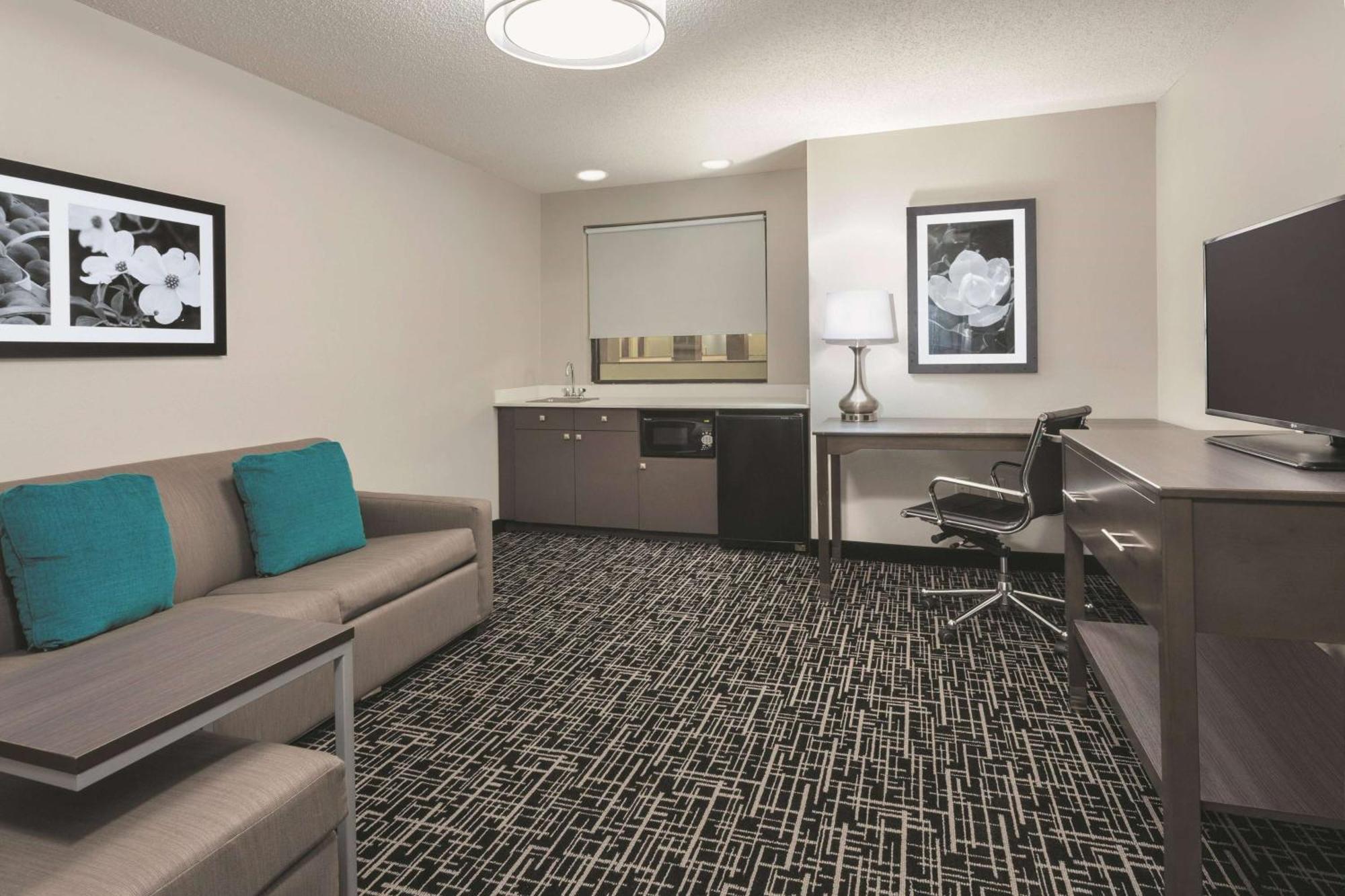 Hotel La Quinta By Wyndham Covington Exteriér fotografie