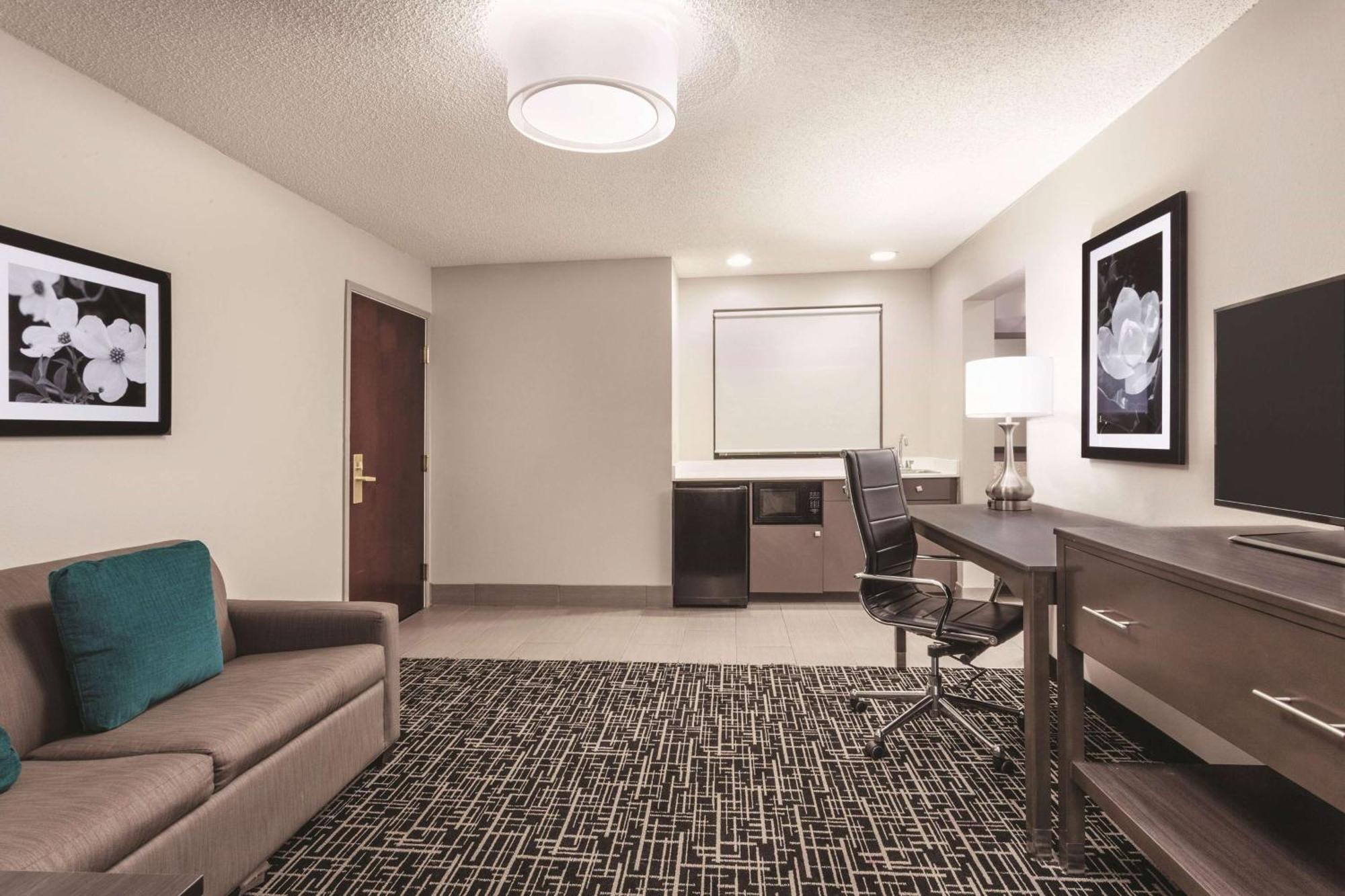 Hotel La Quinta By Wyndham Covington Exteriér fotografie