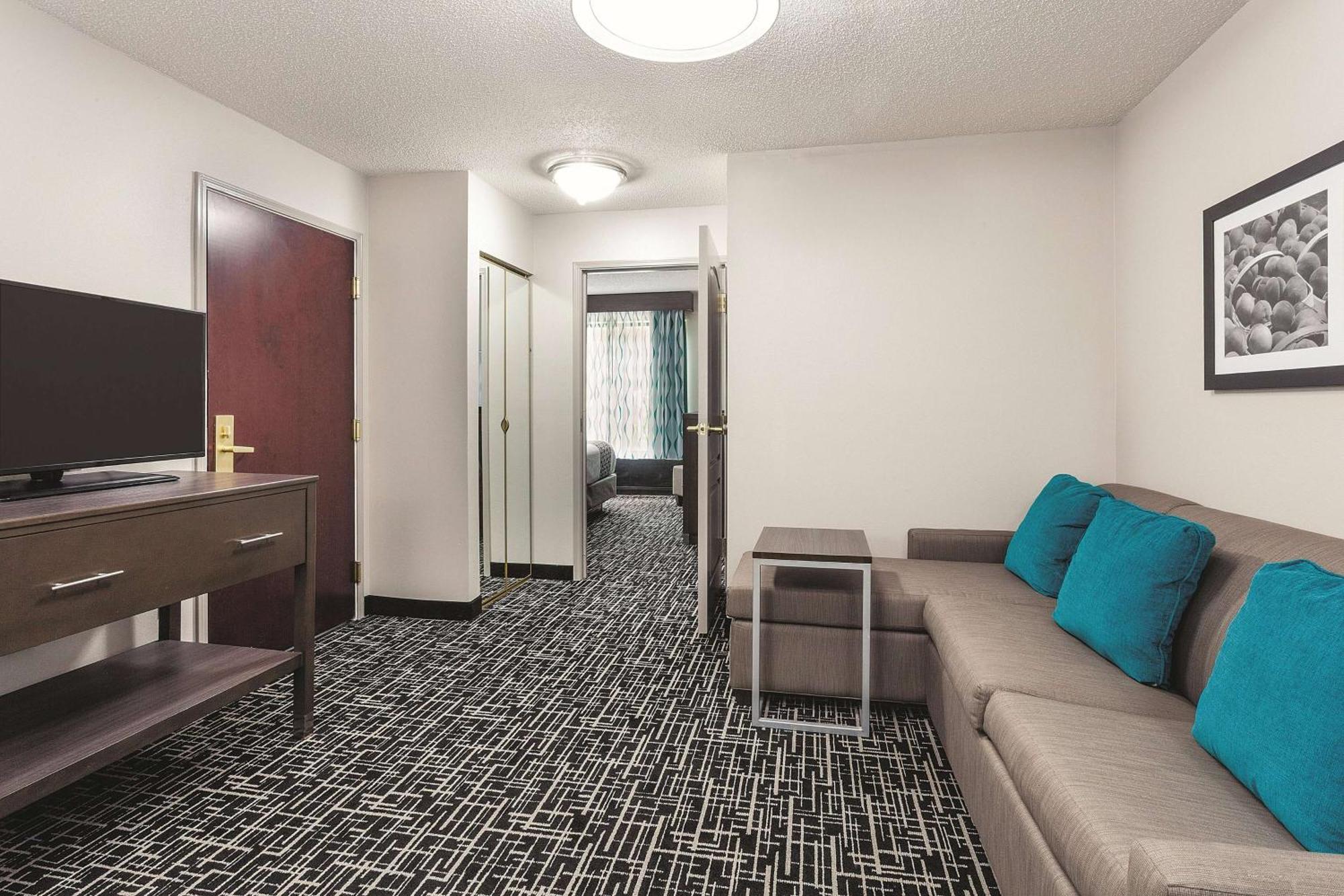 Hotel La Quinta By Wyndham Covington Exteriér fotografie